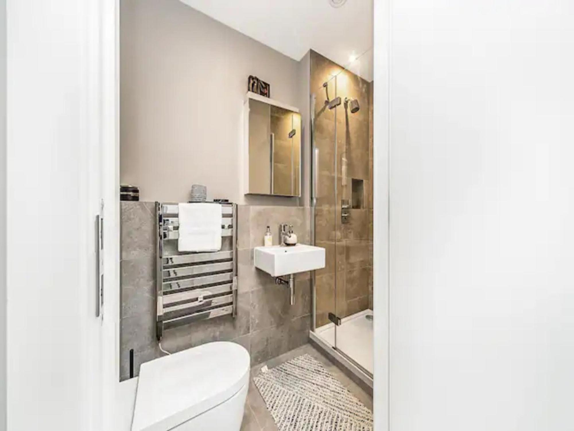 Pass The Keys Penthouse Oasis In Trendy Fulham Apartment London Ngoại thất bức ảnh